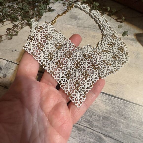 Vintage Rare Monet Couture Runway White Enamel Lacy "PRINCESSA" Bib Neck… - Picture 4 of 6